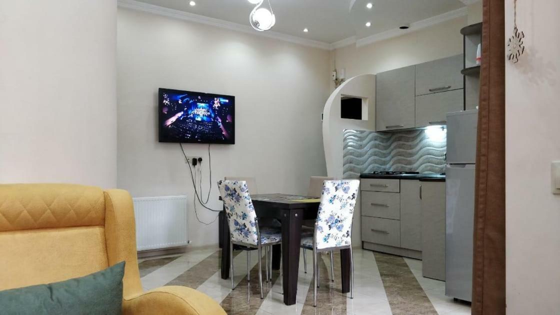 Apartment Face Μπατούμι Εξωτερικό φωτογραφία